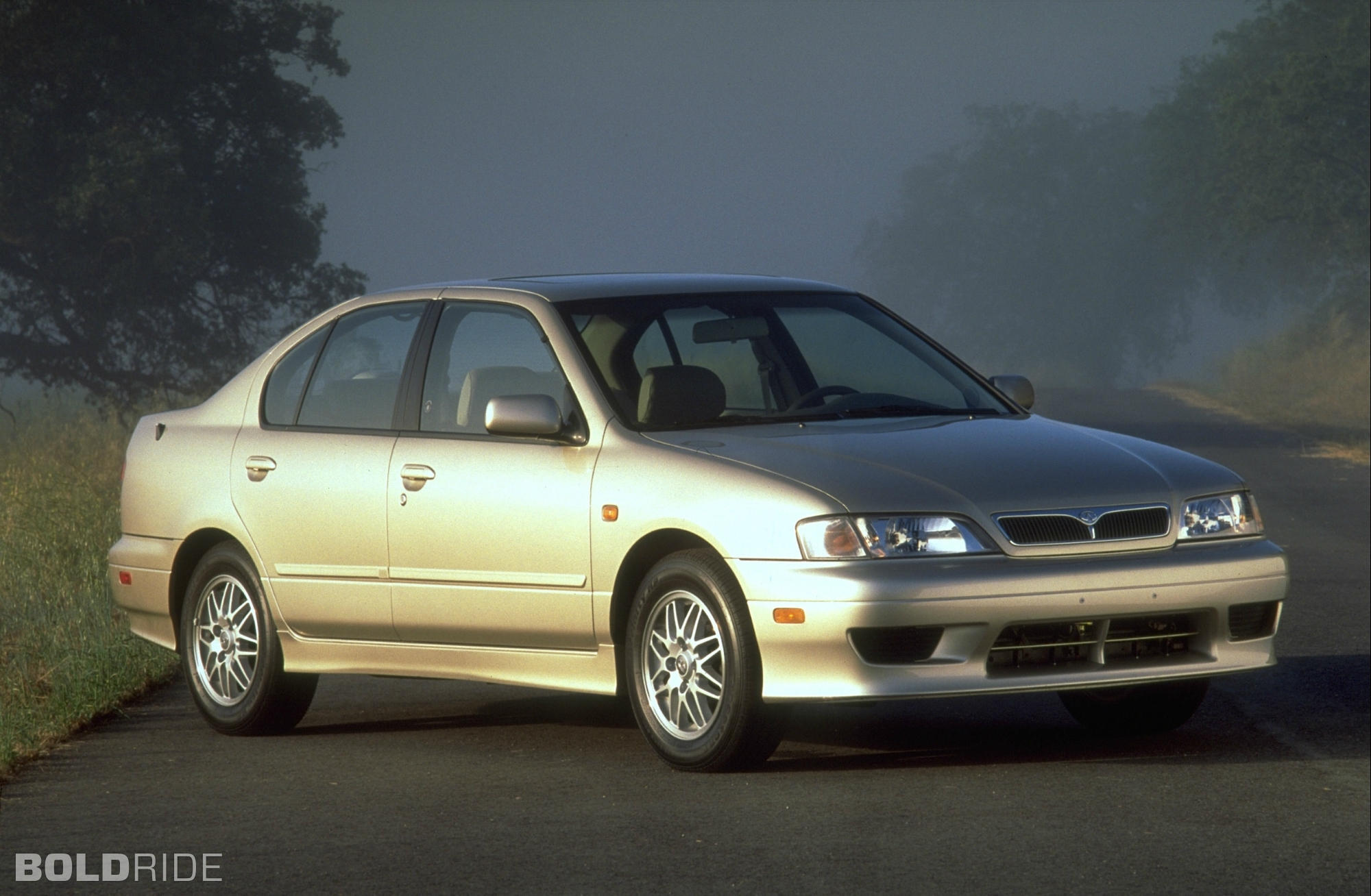 Infiniti G20 2.0 i 140 KM - dane techniczne, wymiary, spalanie i opinie