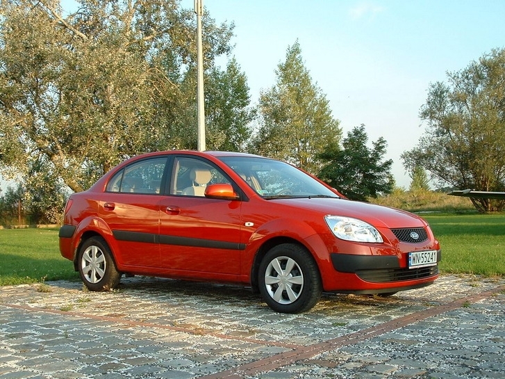 Kia Rio  1.5 i 16V 108 KM - dane techniczne, wymiary, spalanie i opinie