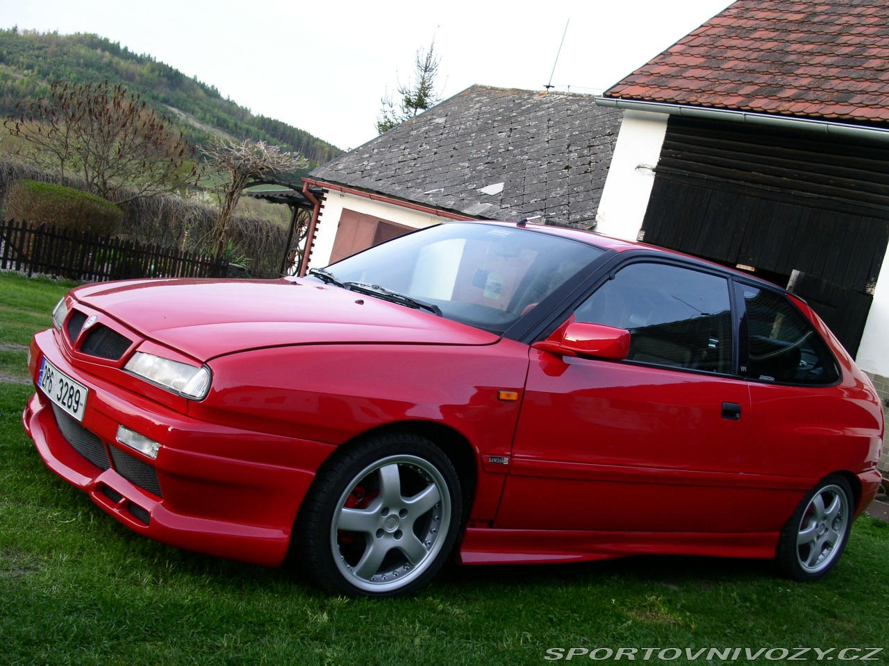 Lancia Delta 1.8 GT 836.AR 131 KM - dane techniczne, wymiary, spalanie i opinie