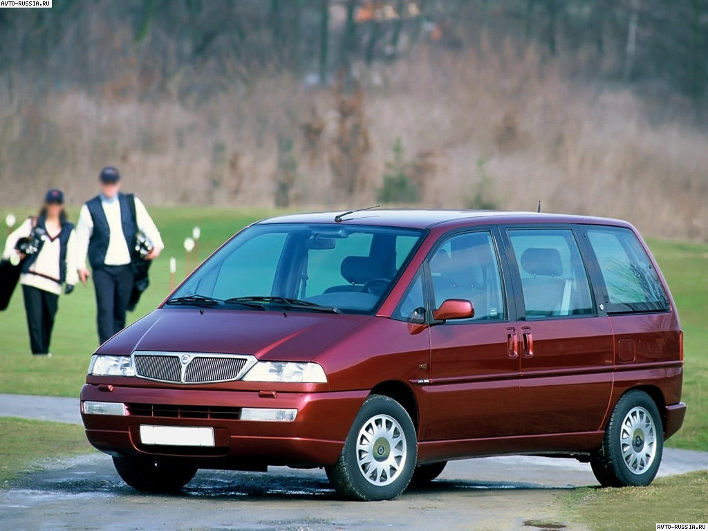Lancia Zeta 2.0 16V 132 KM - dane techniczne, wymiary, spalanie i opinie