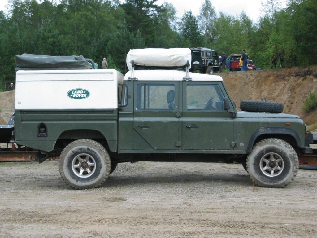 Land-Rover Defender  2.5 TD5 122 KM - dane techniczne, wymiary, spalanie i opinie