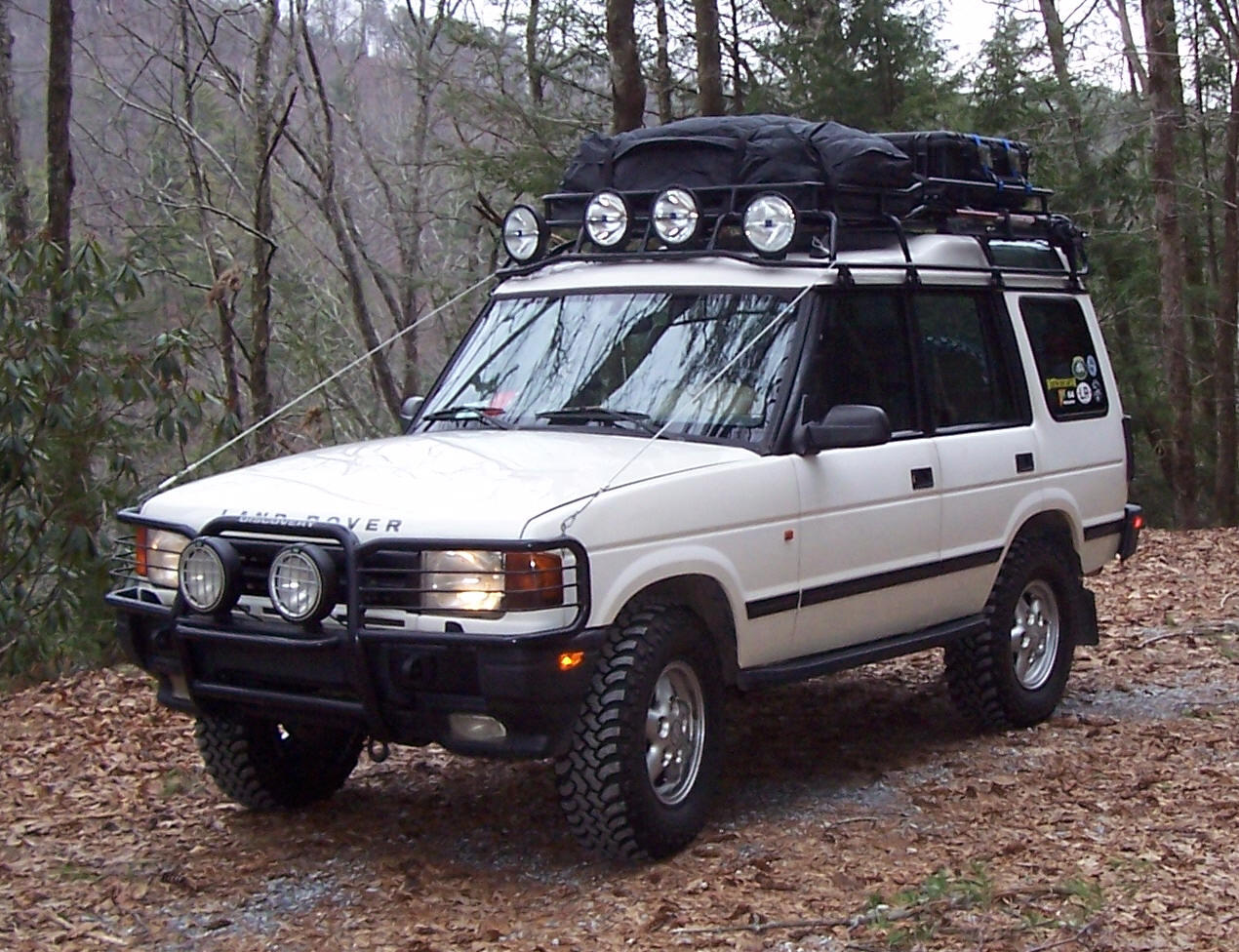 Land-Rover Discovery  2.0 i 4WD 3 dr 134 KM - dane techniczne, wymiary, spalanie i opinie