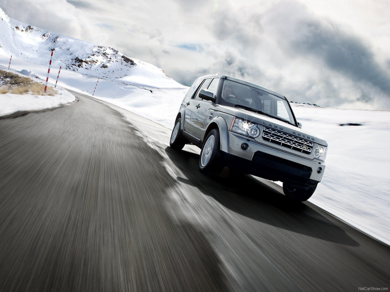 Land-Rover Discovery  5.0 V8 (375 Hp) - dane techniczne, wymiary, spalanie i opinie