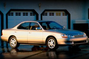 Lexus ES 300 (185Hp) Sedan