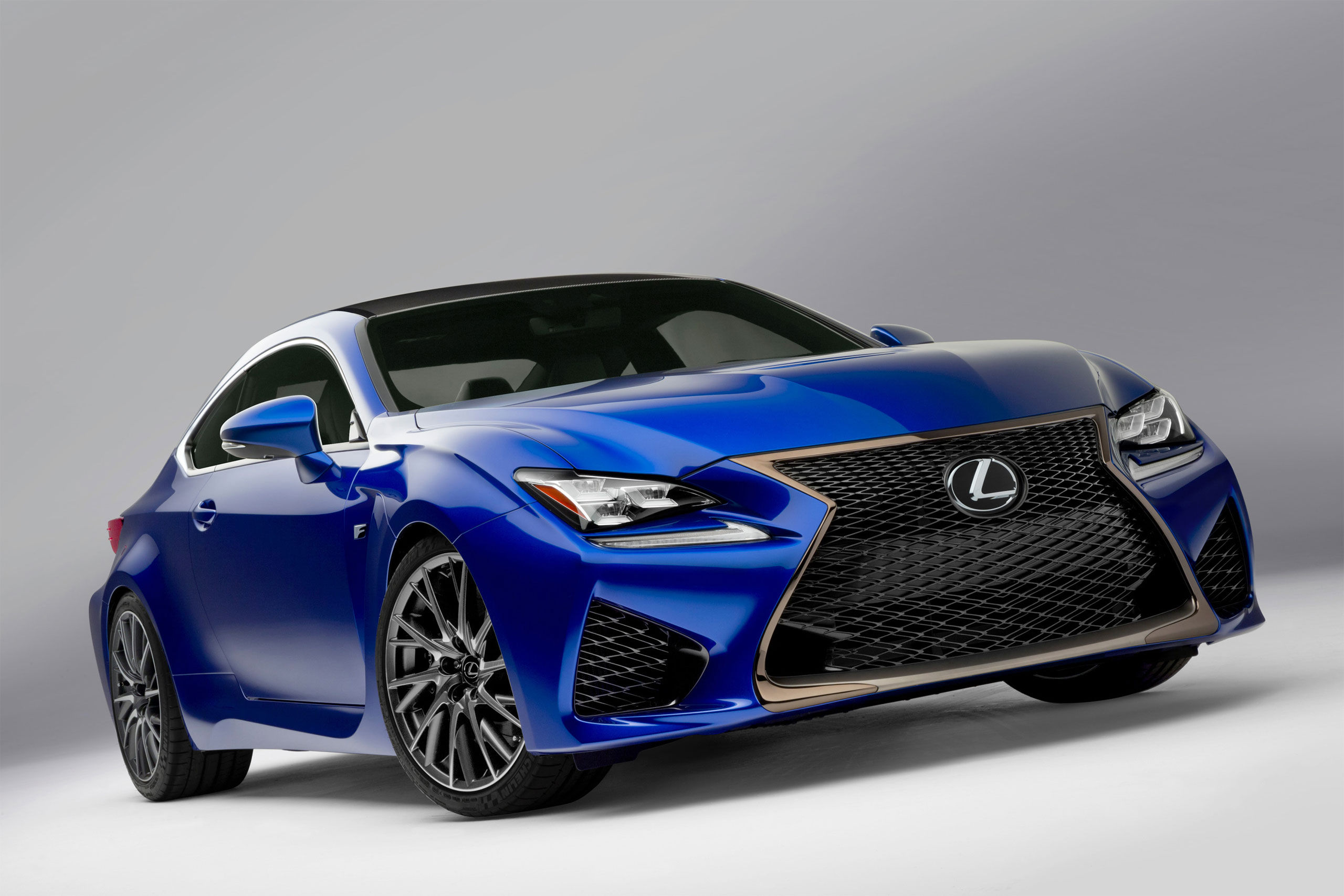 Lexus RC-F 5.0 AT (477 HP) - dane techniczne, wymiary, spalanie i opinie