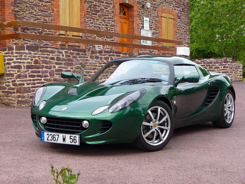 Lotus Elise  1.8 i 16V 122 KM - dane techniczne, wymiary, spalanie i opinie