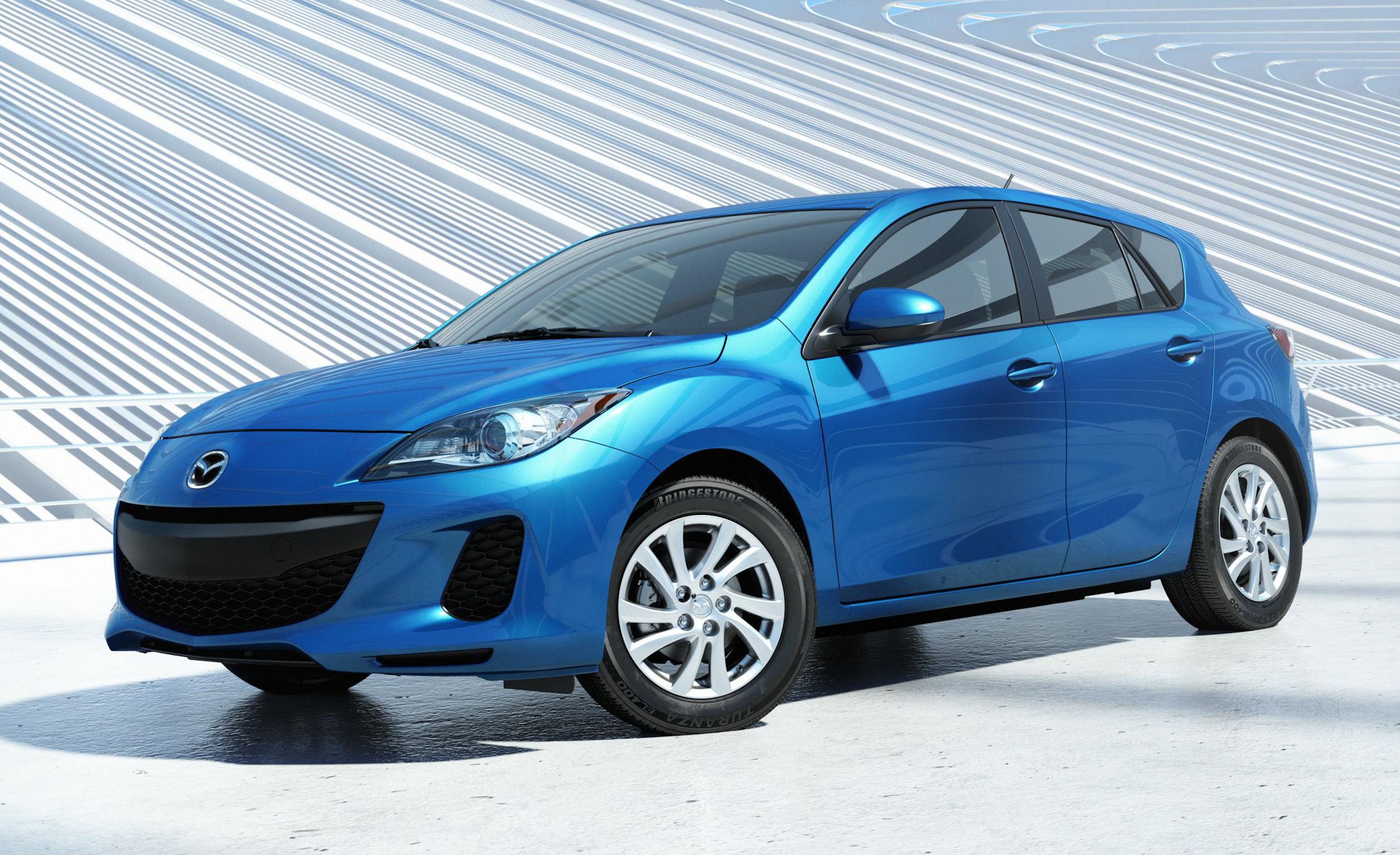 Mazda 3  2.0 AT (150 KM) - dane techniczne, wymiary, spalanie i opinie