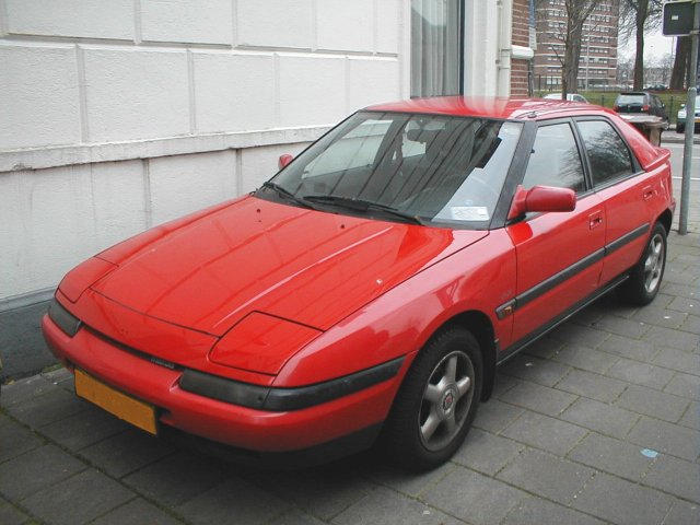 Mazda 323  1.8 4WD 103 KM - dane techniczne, wymiary, spalanie i opinie