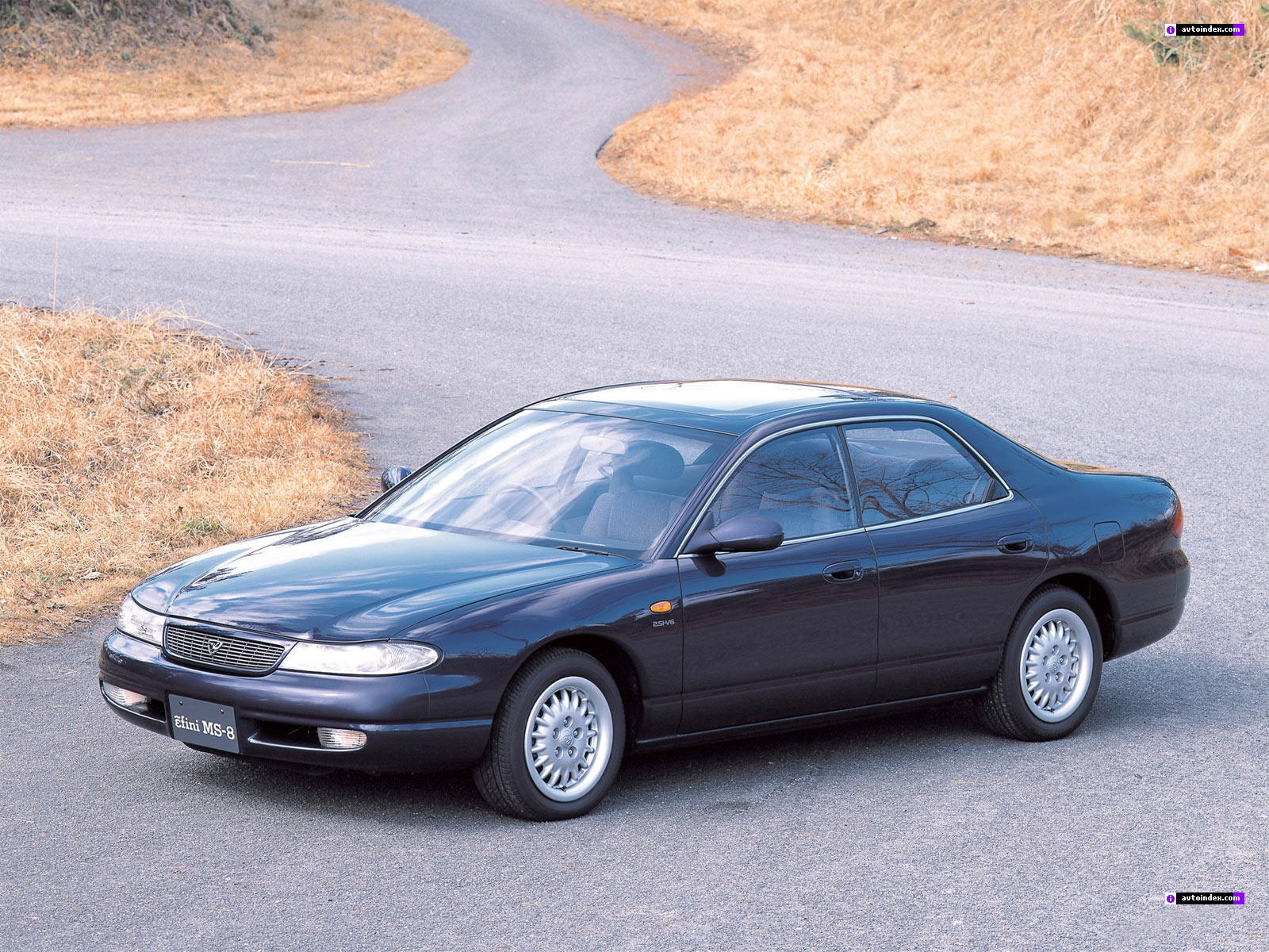 Mazda Efini-MS-8  2.0i V6 (160Hp) - dane techniczne, wymiary, spalanie i opinie
