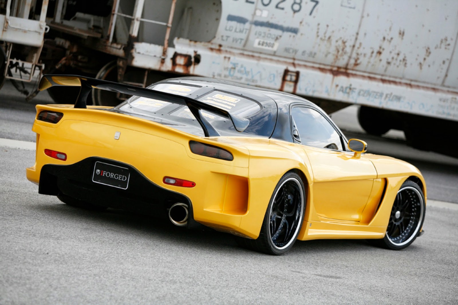Brg Rx7 Mazda RX-7 1.3 Wankel 265 KM Coupe - dane techniczne, spalanie, wymiary ...