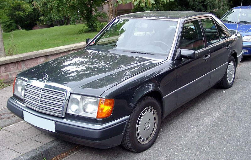 Mercedes-Benz 200 200 D 72 KM - dane techniczne, wymiary, spalanie i opinie