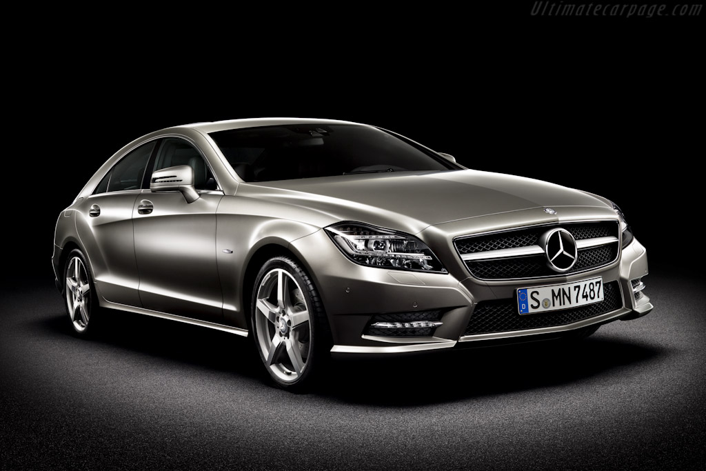 Mercedes-Benz CLS-klasse-AMG  63 AMG S Modell 5.5 AT (585 HP) 4WD - dane techniczne, wymiary, spalanie i opinie