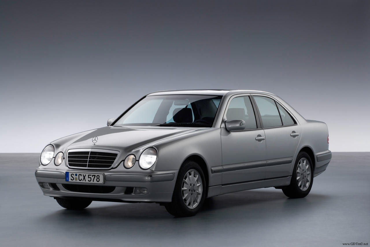Mercedes-Benz E-klasse  E 200 210.035 136 KM - dane techniczne, wymiary, spalanie i opinie