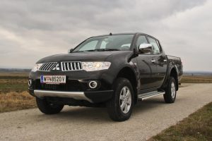 Mitsubishi L200 2.4d AT (154 HP) 4WD Pickup