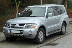 Mitsubishi Pajero 2.5 TD 3 dr 115 KM SUV