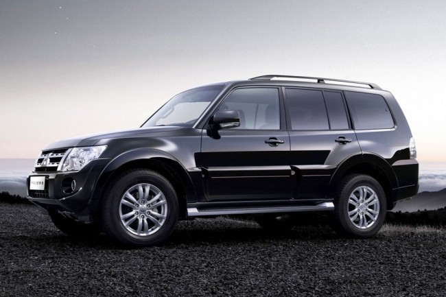 Mitsubishi Pajero  2.5d MT (178 HP) 4WD - dane techniczne, wymiary, spalanie i opinie