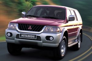 Mitsubishi Pajero  3.0 i V6 24V 170 KM SUV