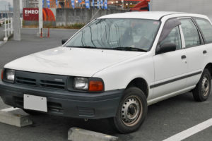 Nissan AD  1.5 i 105 KM Suv