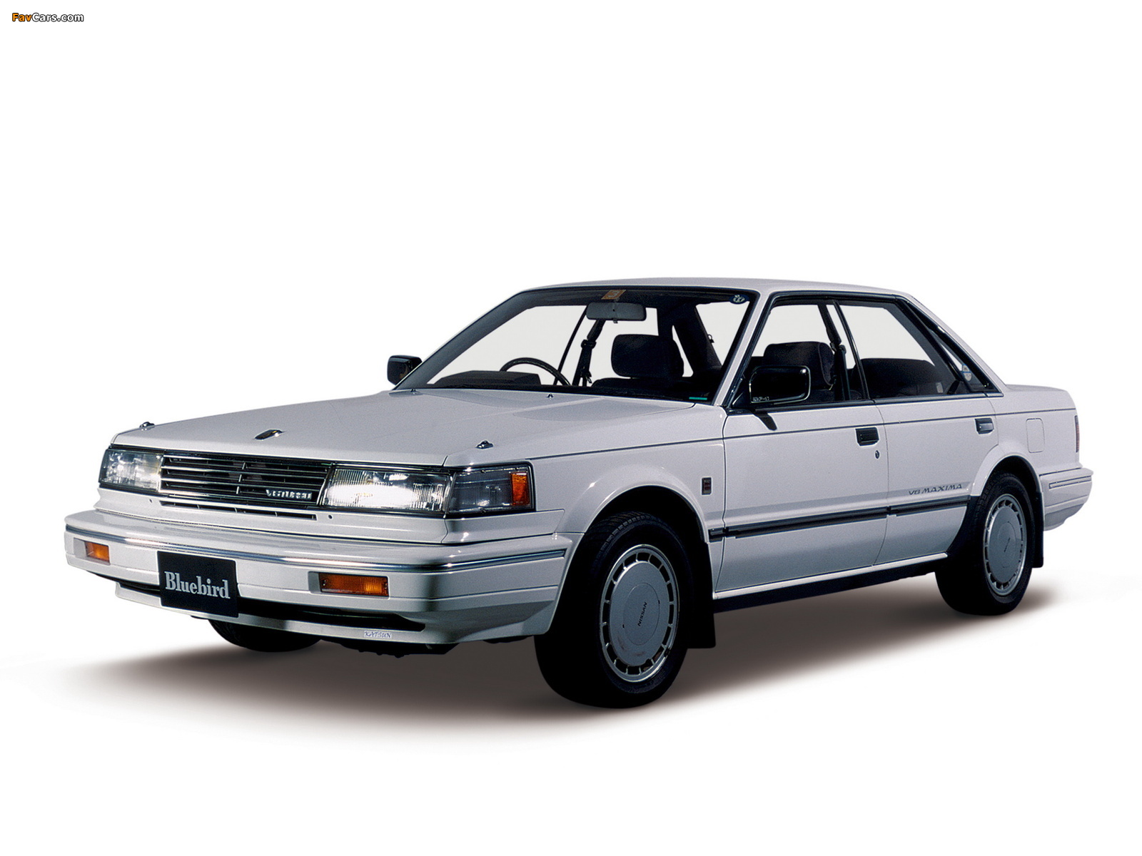 Nissan Bluebird  2.0i V6 (115Hp) - dane techniczne, wymiary, spalanie i opinie