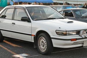 Nissan Bluebird 1.8i (88Hp) 4WD Sedan