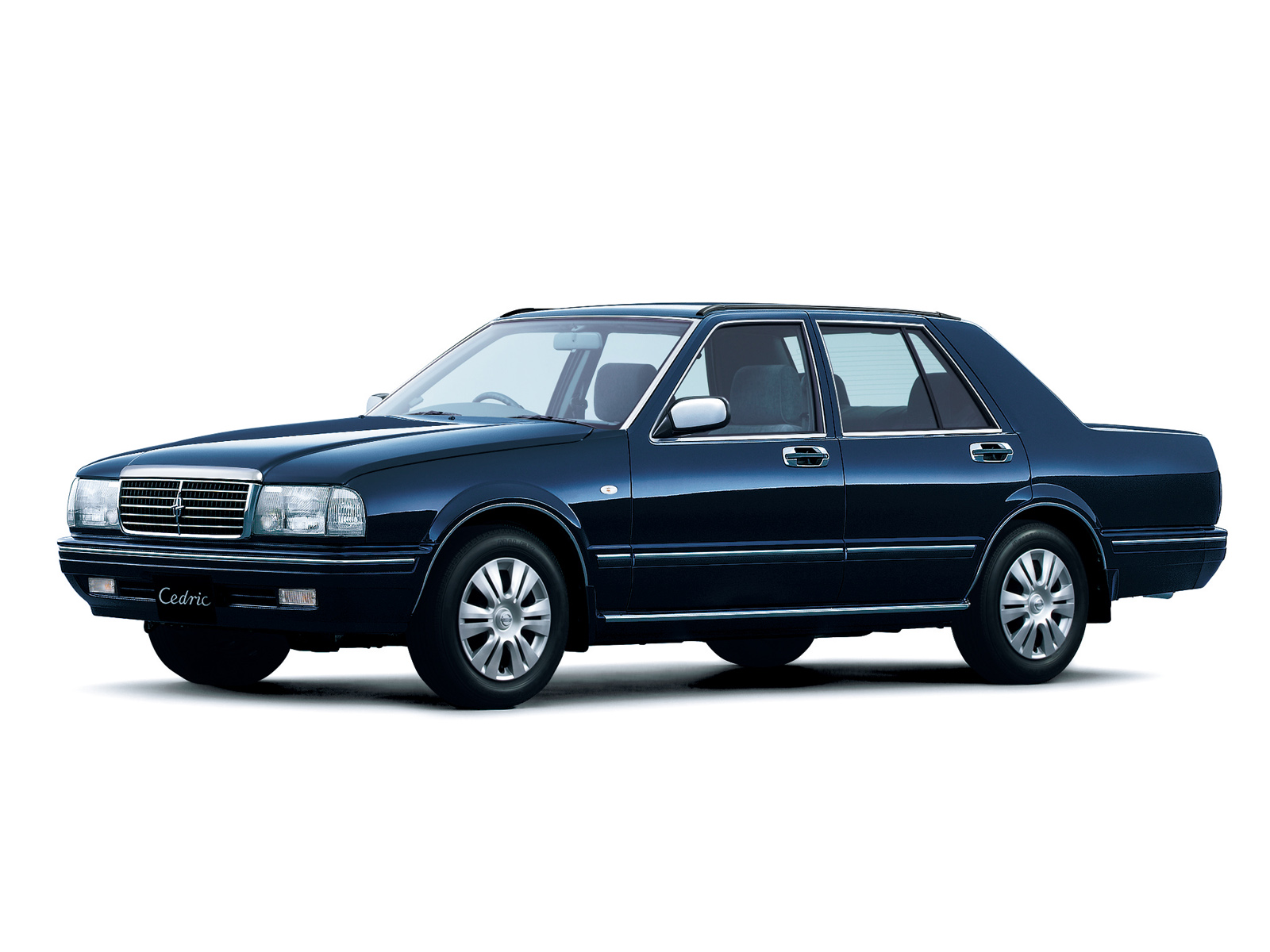 Nissan Cedric  2.0T 210KM - dane techniczne, wymiary, spalanie i opinie