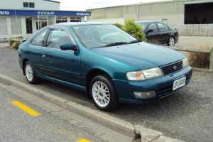 Nissan Lucino 1.8 i 16V SS 140 KM Coupe