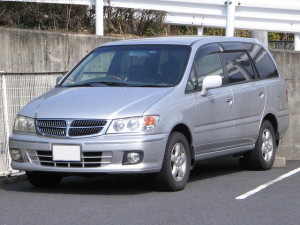 Nissan Presage  3.5i V6 (231Hp) 4WD Minivan