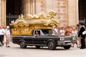 Nissan President  4.4L V8 200KM Sedan