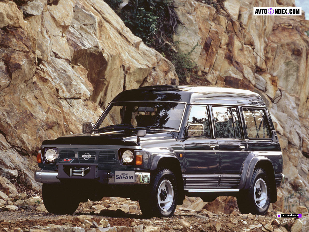 Nissan Safari  4.2DT 145KM - dane techniczne, wymiary, spalanie i opinie