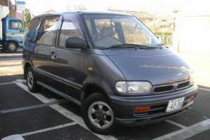 Nissan Serena 2.3 D 75 KM Minivan