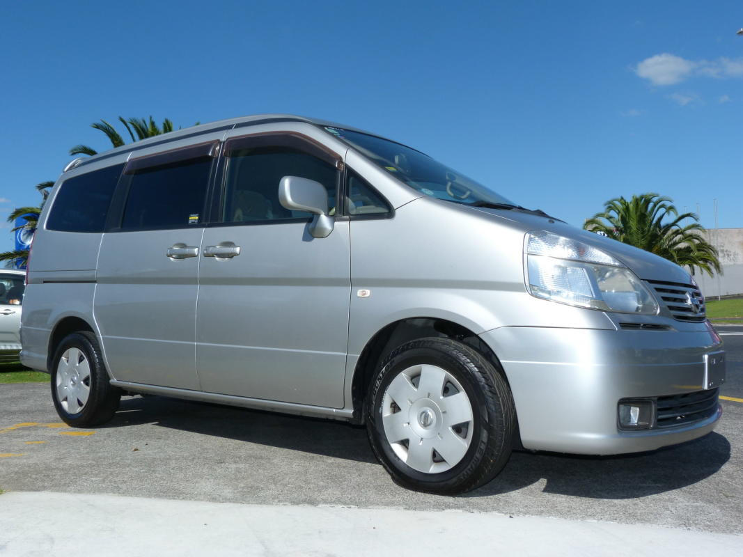 Nissan Serena 2.5 TDi 16V 150 KM - dane techniczne, wymiary, spalanie i opinie