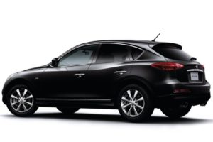 Nissan Skyline 3.7i V6 (330Hp) 4WD Suv