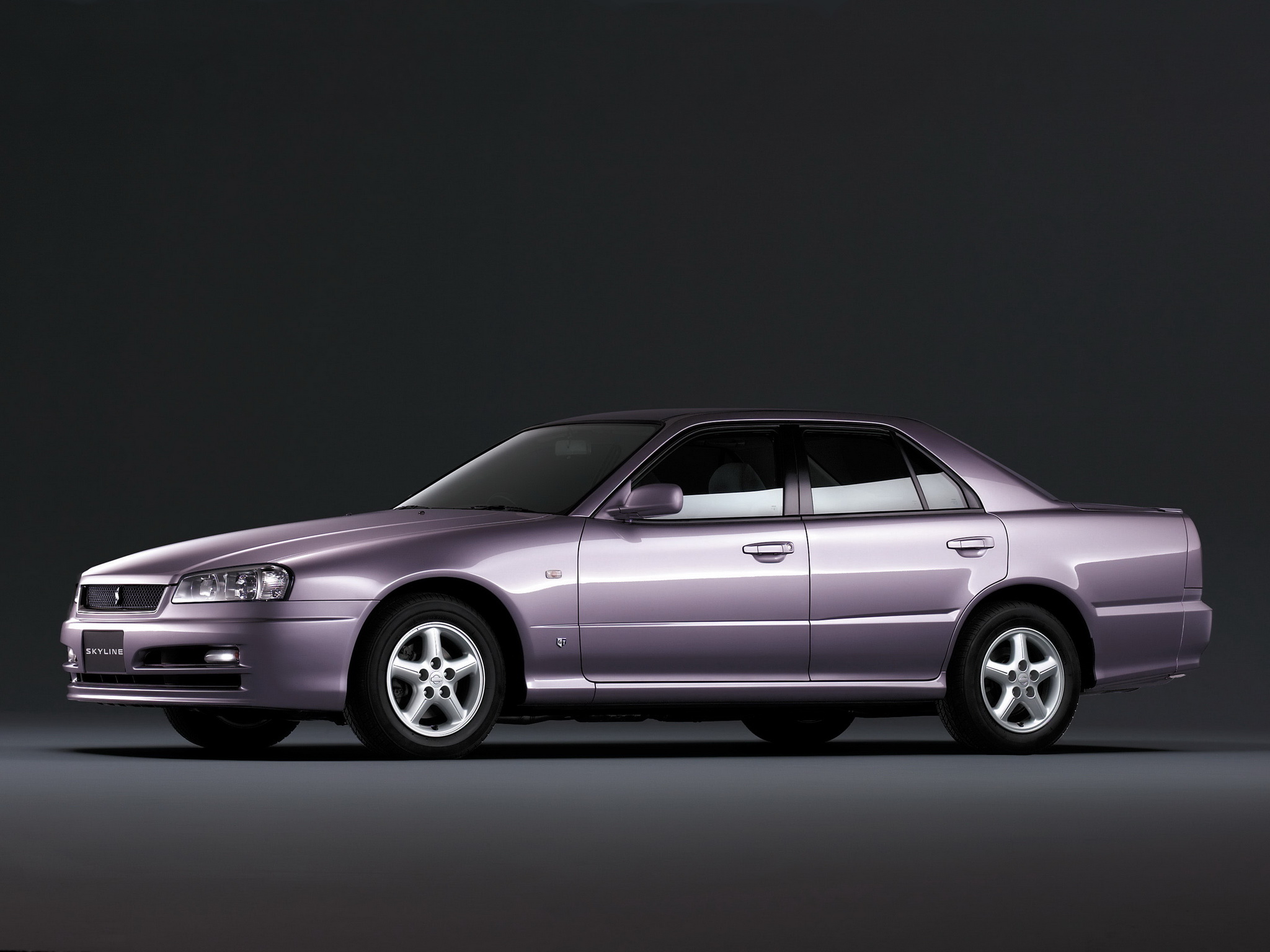 Nissan Skyline  2.5T (245Hp) - dane techniczne, wymiary, spalanie i opinie