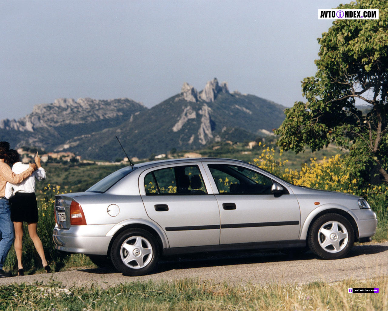 Opel Astra  1.8i (110Hp) Sedan
