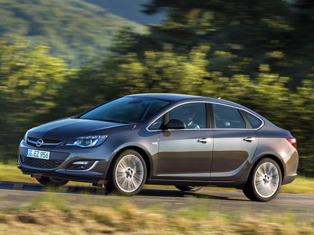 Opel Astra  1.6 AT (170 KM) Sedan