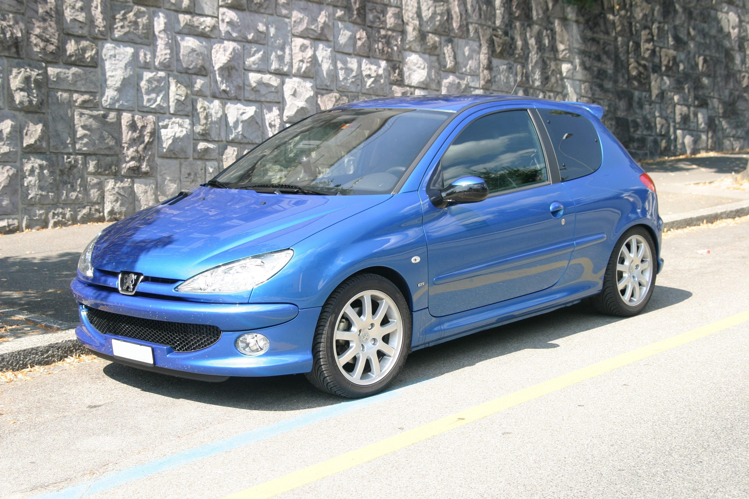 Peugeot 206  2.0 S16 135 KM - dane techniczne, wymiary, spalanie i opinie