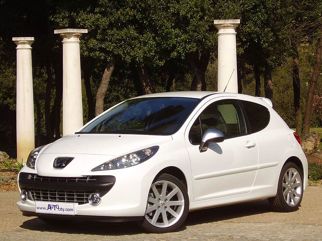 Peugeot 207  1.6 i 16V 110 KM - dane techniczne, wymiary, spalanie i opinie