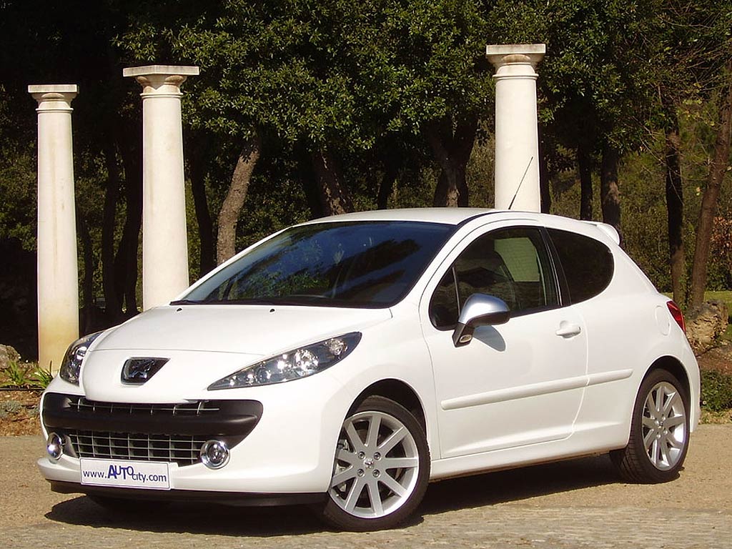 Peugeot 207  1.6T (175Hp) - dane techniczne, wymiary, spalanie i opinie