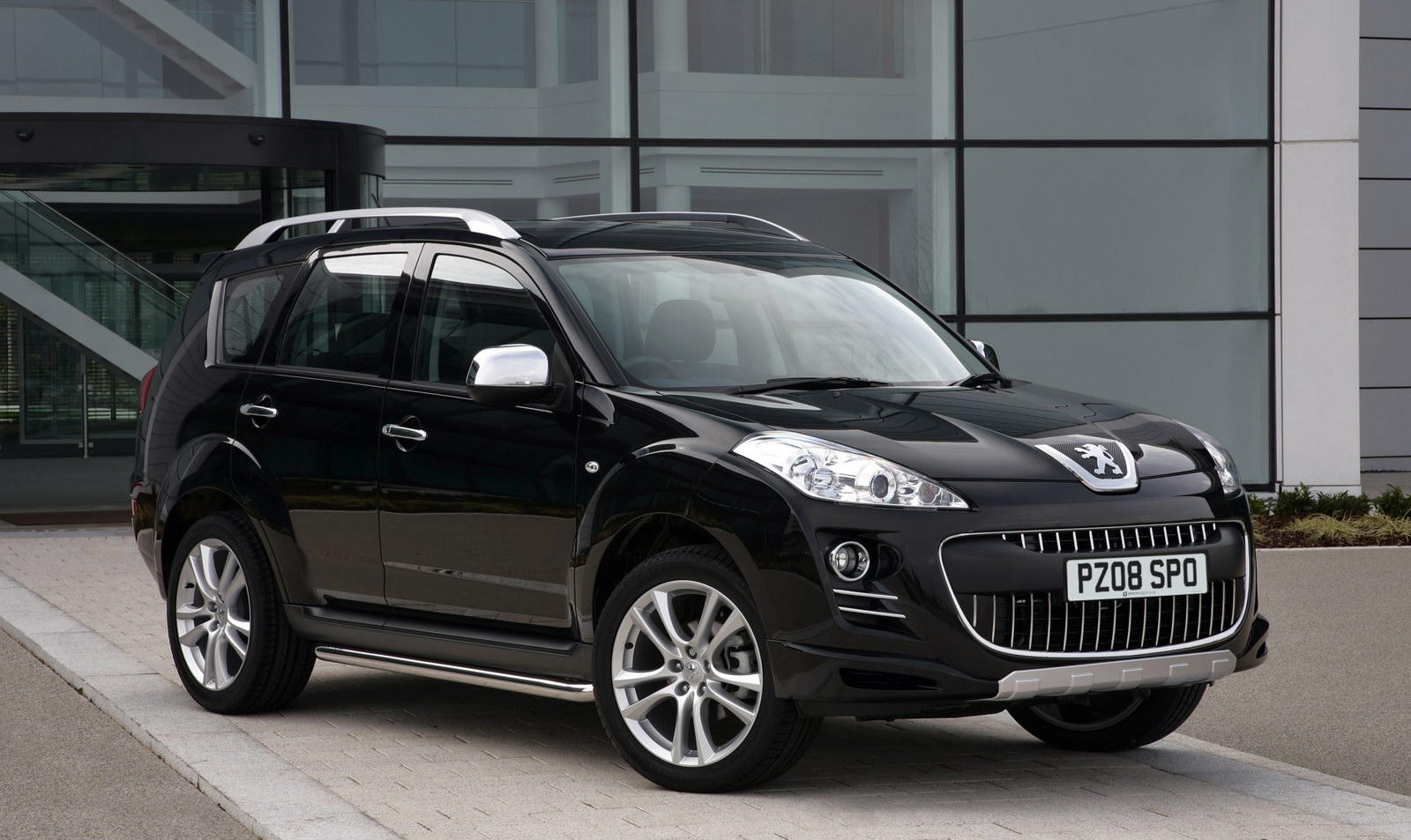 Peugeot 4007 2.0i (147 Hp) 4WD - dane techniczne, wymiary, spalanie i opinie