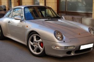 Porsche 911  3.8 Carrera 4 286 KM Coupe