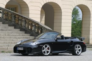 Porsche 911 3.4 Carrera 4 300 KM Cabrio