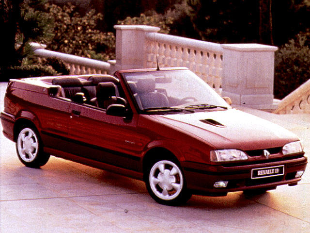Renault 19 1.8 i 16V 135 KM - dane techniczne, wymiary, spalanie i opinie