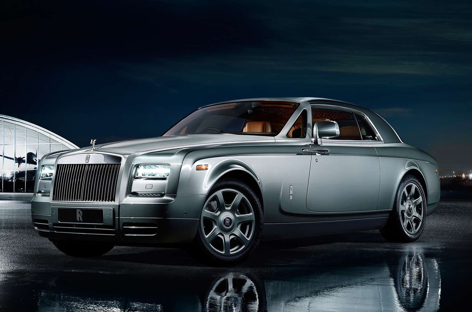 Rolls-Royce Phantom-Coupe  6.75 i V12 460 KM Automatik - dane techniczne, wymiary, spalanie i opinie