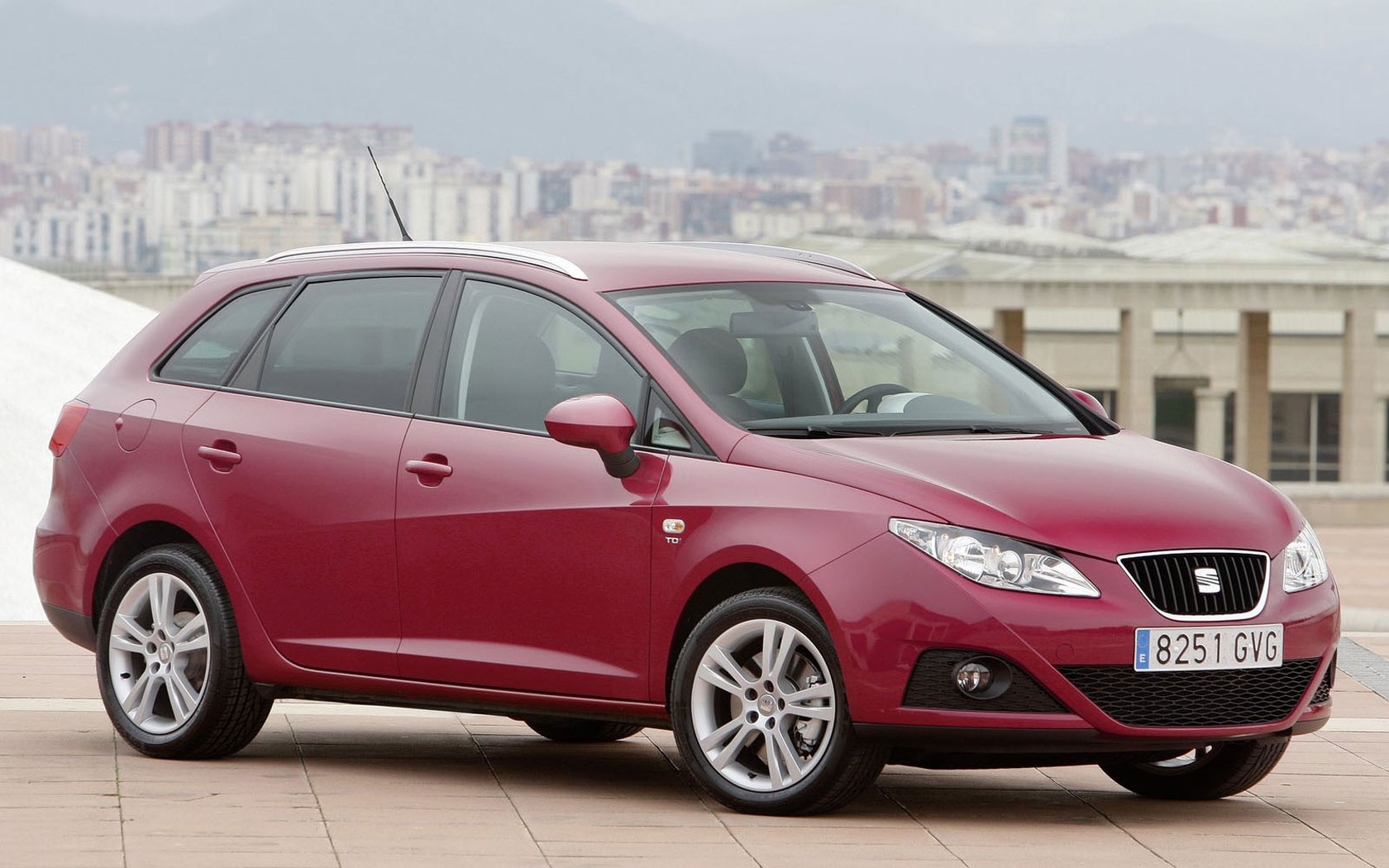 SEAT Ibiza  1.4 MT (85 KM) - dane techniczne, wymiary, spalanie i opinie