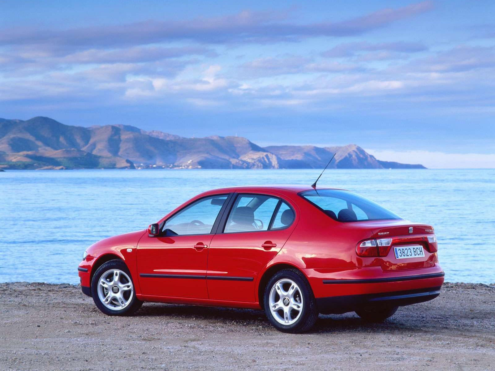 SEAT Toledo  1.6 100 KM - dane techniczne, wymiary, spalanie i opinie