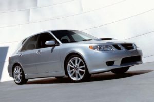 Saab 9-2X 2.0 i 16V T Aero 230 KM Minivan