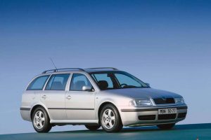 Skoda Octavia 1.6 100 KM Suv