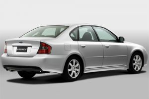 Subaru Legacy 2.0R 4WD 164 KM Sedan