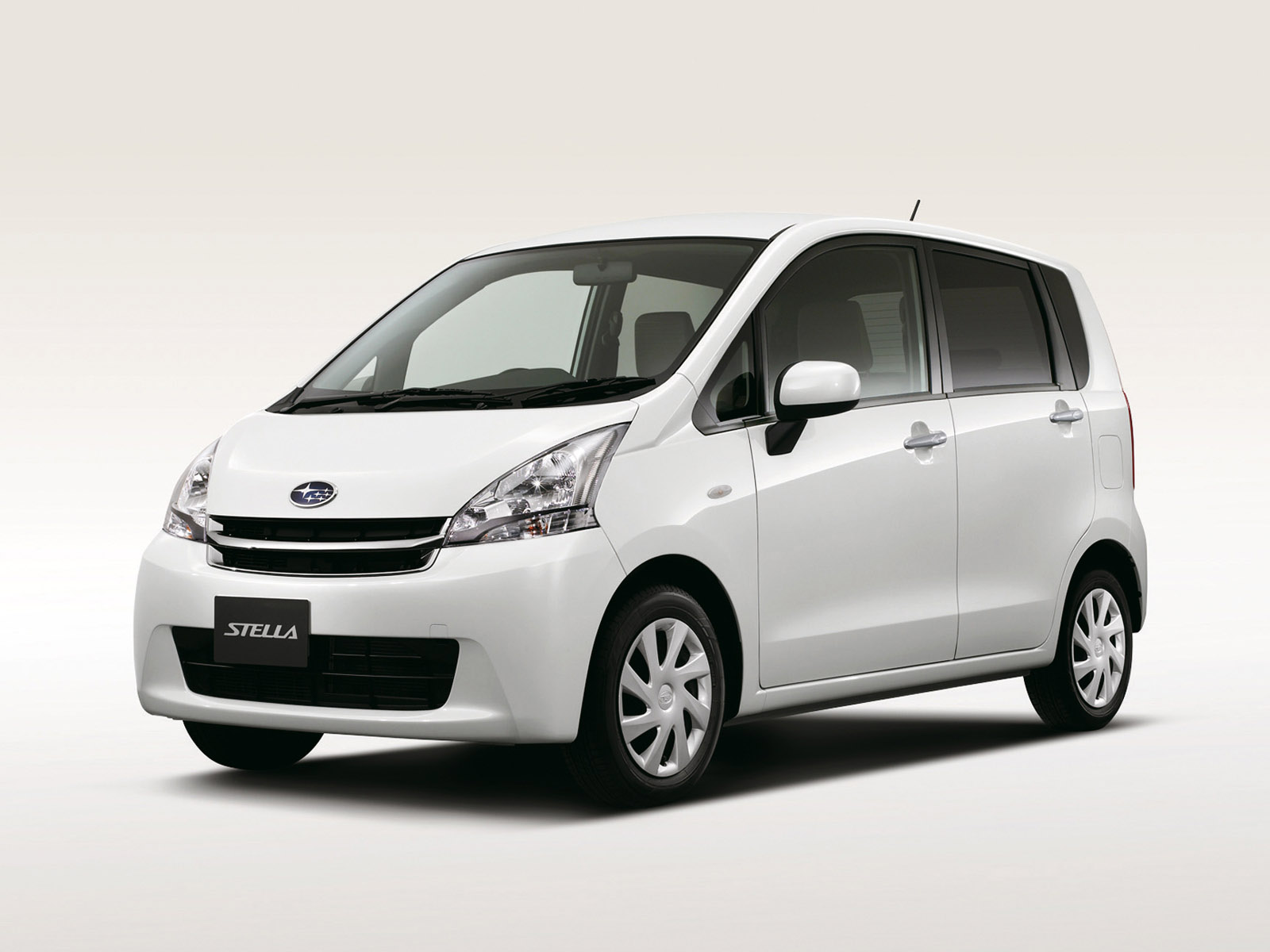 Subaru Stella  0.7 64 KM L - dane techniczne, wymiary, spalanie i opinie