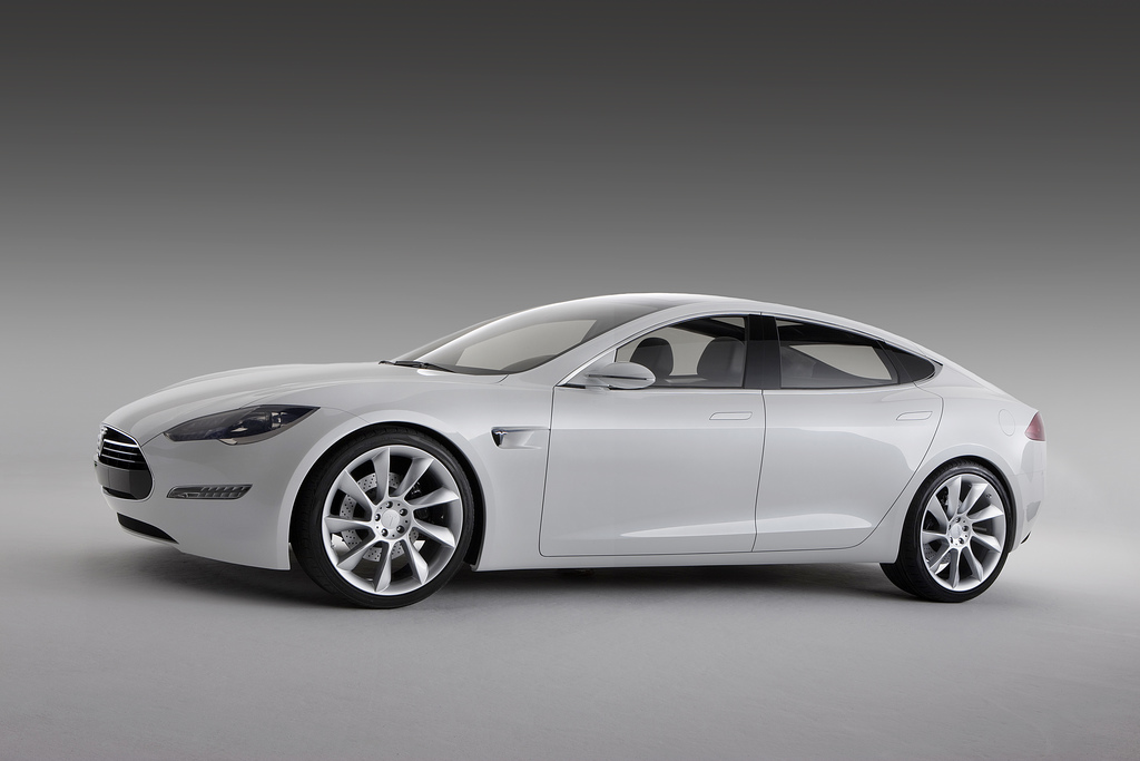 Tesla Model-S  S85D Electro AT (280 kW) 4WD - dane techniczne, wymiary, spalanie i opinie